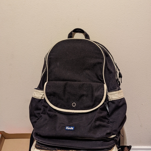 KEDS Backpack 9 compartment - Picture 2 of 7
